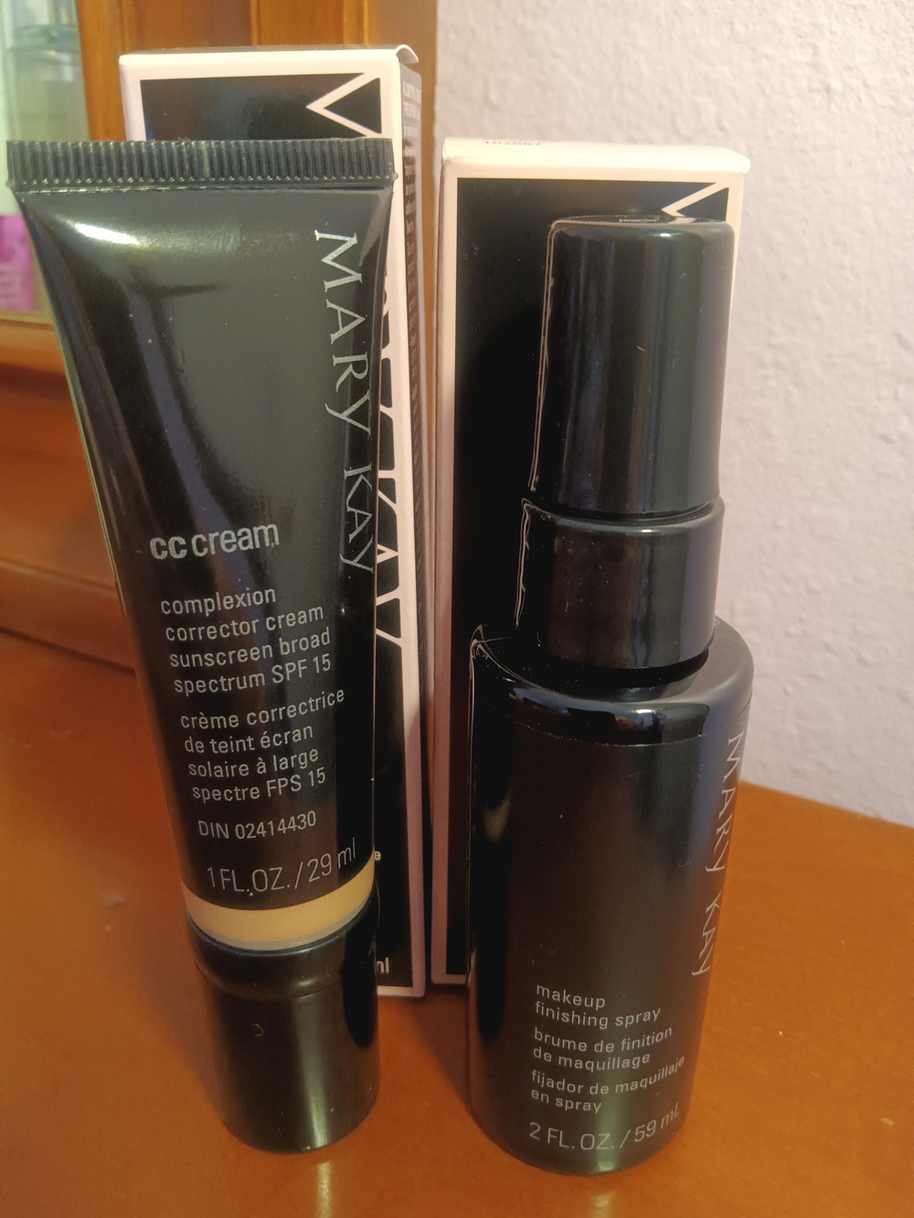Mary Kay Men Grooming CC Cream Medium  To Deep & Makeup Finishing Spray – Black